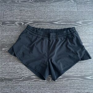 lululemon athletica Black Women’s Athletic Shorts with Elastic Waist Size 6